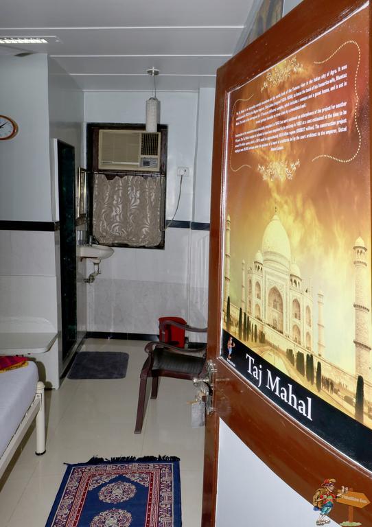 Traveller'S Inn Hotel - Fort Mumbai Luaran gambar