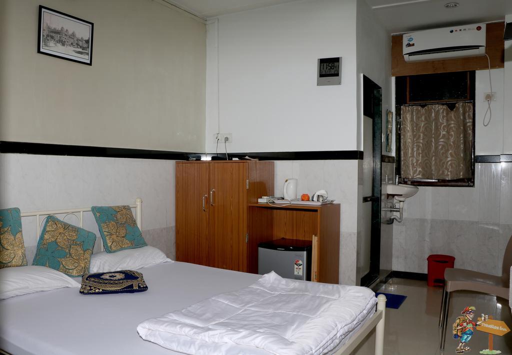 Traveller'S Inn Hotel - Fort Mumbai Luaran gambar