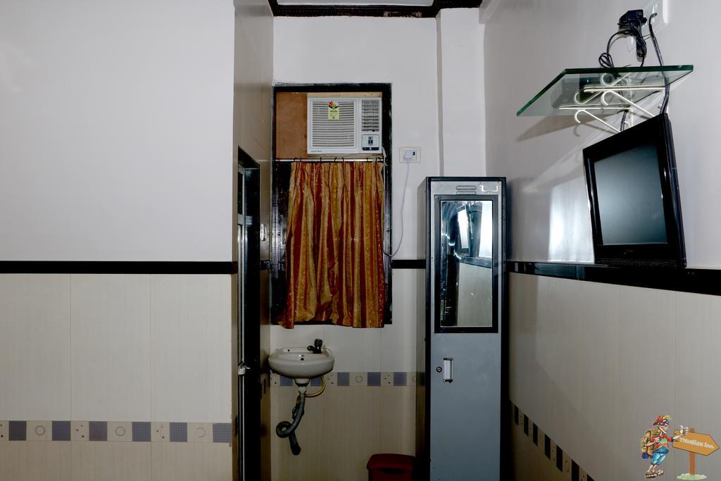 Traveller'S Inn Hotel - Fort Mumbai Luaran gambar