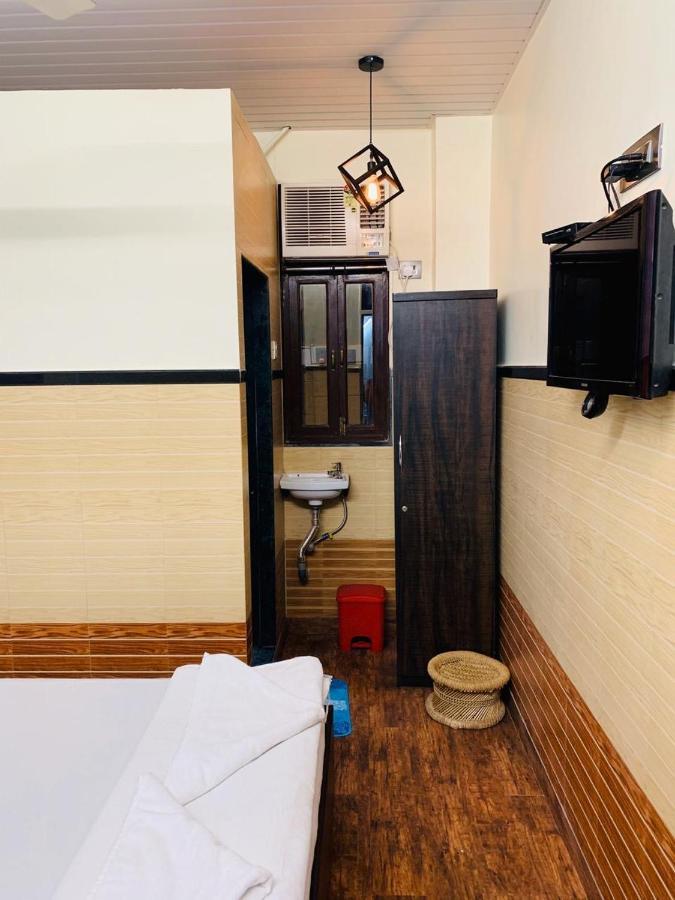 Traveller'S Inn Hotel - Fort Mumbai Luaran gambar